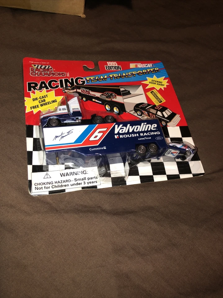 Hermie Sadler 1996 Racing Champions Dewalt Team TRANSPORTER Diecast Hauler & Car