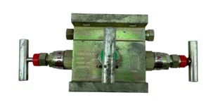 BAXCELL A105 BAX 3VMH-09 6000PSI 3 Valve Manifold Direct Mounting Flange NTS - Picture 1 of 16