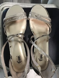Ladies FIONI NIGHT Gold Glitter Sparkle Open-Toe Buckle High Heel 7.5 - Picture 1 of 6