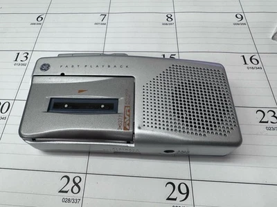 GE Microcassette AVR 3-5377A Fast Playback Auto Voice Recorder VTG Handheld - Image 1 of 4