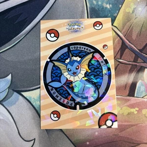 Manhole Cover Vaporeon Cracked Ice Holo Let's Go Eevee Datenbank Pokemon Karte NM - Bild 1 von 2