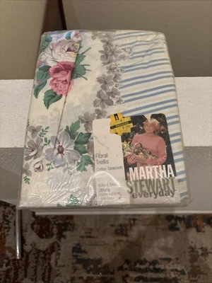 Martha Stewart Floral Flowers Tablecloth 60 x 84 Oblong Spring Garden NEW Kmart - Image 1 of 2
