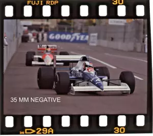 JEAN ALESI TYRRELL O19 1990 DETROIT GP 35MM NEGATIV FOTOGRAFIE - Bild 1 von 2