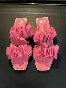 Circus by Sam Edelman Damen-Sandale rosa Iggy gerafft Volantriemen Größe 9 Slipper - Bild 1 von 10