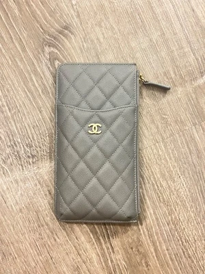Authentic Chanel wallet card holder - Excellent Condition - Image 1 of 3