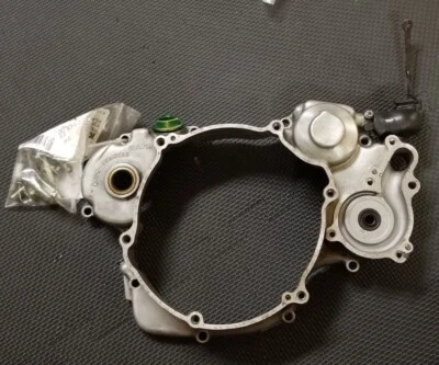 Cubierta de embrague interior Kawasaki KX125 1999 14032-1492 (9C) Foto 1 de 4