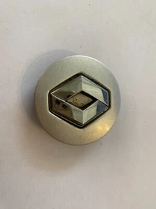 Centre roue Enjoliveur Jante - RENAULT - Picture 1 of 3