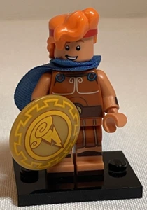 Lego Minifigure Medieval Town Square Man with Cape and Shield - Picture 1 of 6
