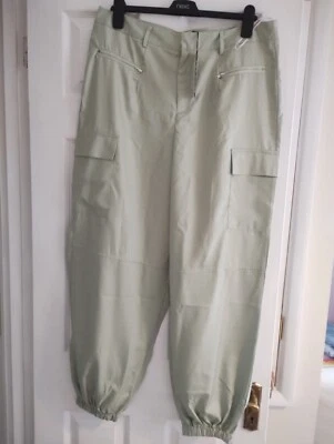 Tall cuffed hem low rise cargo trousers - sage green - boohoo - UK16 - new - Image 1 of 4