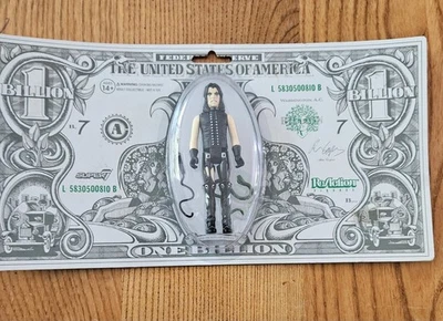 Figura de acción Alice Cooper - Billion Dollar Babies 3 3/4" de Super 7 12""x6"" Foto 1 de 2