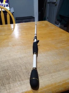 Bass Pro Shops Bionic Blade Micro XPS 7' 1pc Med-Heavy/Fast Casting Fishing Rod - Picture 1 of 15