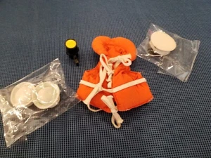1964 GI Joe Action Sailor Navy Attack Orange Padded Life Jacket Vest Light Hats - Bild 1 von 13