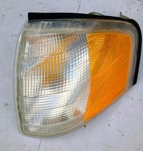 Mercedes-Benz W202 C280 Turn signal Lens Left side - Picture 1 of 2