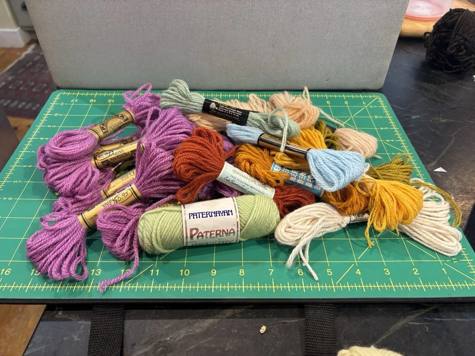 20 Mini Skeins Bundles Of Needlepoint Persian Paternayan Tapestry Yarn Wool Vtg - Image 1 of 3