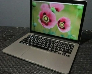 Apple MacBook Pro 13" 2015 Intel Core i5 2.7GHz, 8GB Mem., 256 SSD Monterey - Picture 1 of 8