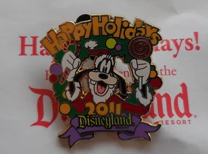 Spilla Disney DLR Buone Feste 2011 Babbo Natale Pippo Spilla - Foto 1 di 2