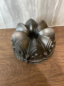 Cathedral Bundt Cake Ring Pan 9” Non Stick Heavy Cast Aluminum - Picture 1 of 8