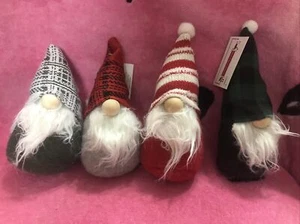 50 MINI 6” Christmas Gnome Variety.12 -green, 12-grey, 13-red,13-black.T2022 - Picture 1 of 9