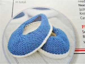 Baby SHOES SLIPPERS ~ 3 - 6 Months ~ Knitting Pattern ~ NEW - Picture 1 of 3
