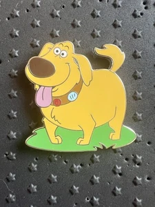 Dug Up Yellow Dog on Green Base Mystery Pixar Disney Pin 142189 - Picture 1 of 3