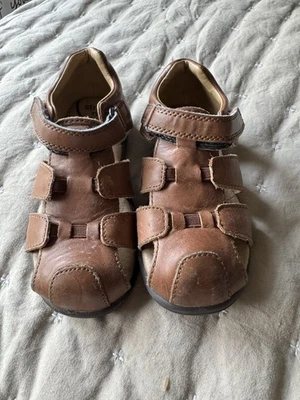 Stride Rite Archie Leather Fisherman Sandal Kids Size 9.5 - Image 1 of 4