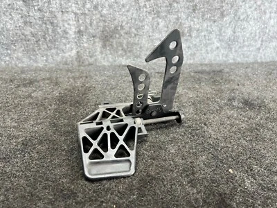 Mercedes W216 Cl63 Cl65 Cl550 capó bloqueo de seguridad liberación pestillo captura fabricante de equipos originales Foto 1 de 4