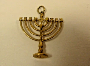 Antique Vintage English 9K Yellow Gold 375 Jewish Menorah Charm - Picture 1 of 6