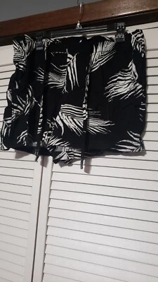 Maurices Black And White Palm Tree Tie Front Shorts XL - Image 1 of 4