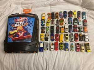 Hot Wheels 100+ Estuche de Transporte Estuche de Almacenamiento Rodante con Asa y Ruedas + 50 Coches - Imagen 1 de 11