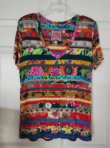 Johnny Was buntes Jersey mehrfarbiges Kurzarm V-Ausschnitt Swing T-Shirt Größe Small - Bild 1 von 4