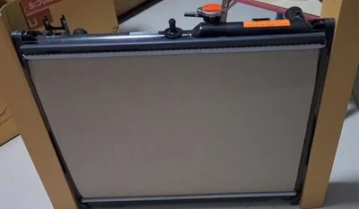 ISUZU D-MAX M/T RADIATOR  GENUINE PARTS  MU7 PICK-UP 2003-11 - Image 1 of 4