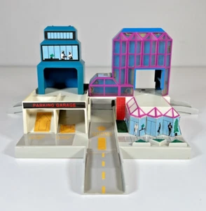 Micro Machines Hiways & Byways City Plaza Playset 1991 Galoob Toys - Picture 1 of 20