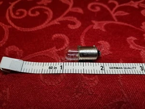 Push in Sewing Light Bulb Bernina 1120,1130,1230,1260,1530,1600,1630 # 3055000 - Picture 1 of 2