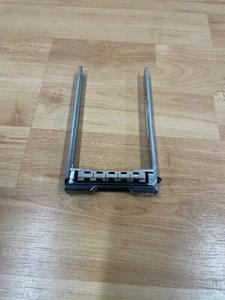 Dell Compellent NUR SATA SAS 2,5" Caddy-Fach 7D4F6 07D4F6 - Bild 1 von 3