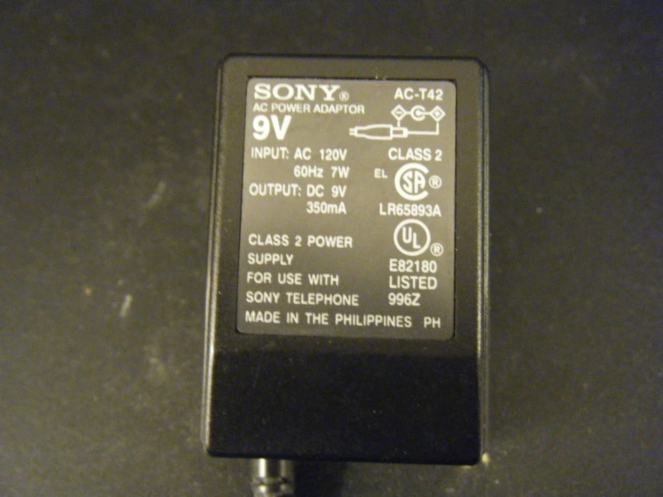 Adaptador de corriente para teléfono Sony AC-T42 Foto 1 de 1