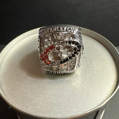 Anillo de campeonato Carolina Hurricanes 2006 réplica Stanley Cup Wallin EX Foto 1 de 4