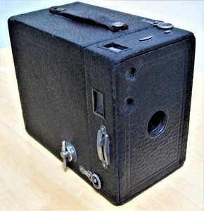 KODAK 1916 VINTAGE NO.2A BOX BROWIE MODEL B KAMERA ( SAMMLERSTÜCK ) - Bild 1 von 7