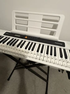 Casio CT-S200 White 61 Keys - With Stand And Storage Bag - Picture 1 of 17