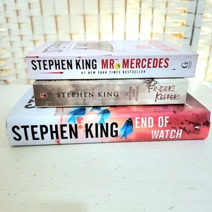 Bill Hodges Trilogy By Stephen King 1 Hardcover 1st Edition 2 Soft Cover - Imagen 1 de 7