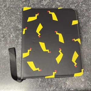 Pokemon Karten 3-Ring Mappe WEWOW - Pikachu Schwanz - inkl. 34 leere 9 Karten Blätter - Bild 1 von 6
