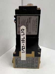 NEU Allen Bradley 700-PH100A1 SER B PNEUMATISCHES ZEITVERZÖGERUNGSRELAIS/700-PKT SER D - Bild 1 von 5