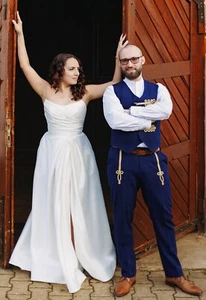 Wona Couture Devi - Gorgeous Taffeta and Silk Wedding Dress Size 10-12 - Picture 1 of 10