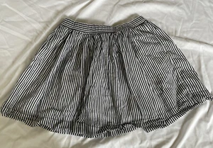 Uniqlo Girls Skirt Sz L Vertical Striped Elastic Band pockets - Picture 1 of 5
