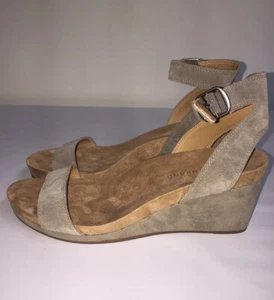 LUCKY BRAND NEW Suede Gray Wedge Sandals Suede Slide In Ankle Strap Size 8M - Picture 1 of 10