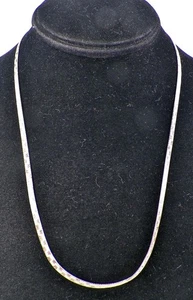 Sterling Silver Necklace Herringbone Chain Ribbon Design Italy Nice 925 Vintage - Picture 1 of 2