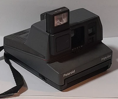 Macchina fotografica istantanea Polaroid Impulse grigia 600 con cinturino - non testata - Immagine 1 di 4