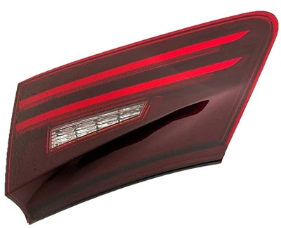 Luces traseras derechas Lexus IS-F 2008 YABIS0277 OEM Foto 1 de 4