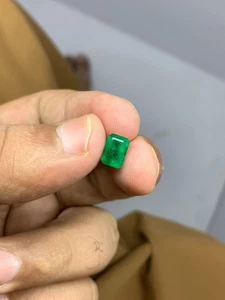 Natural GIE Certified Colombian Green Emerald 3.90 Ct Emerald Cut Loose Gemstone - Picture 1 of 7