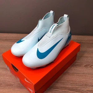 Nike Zoom Superfly 10 Academy Jugend Größe 1 Y FGMG Stollen (FQ8304-400) - Bild 1 von 14