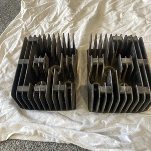 YAMAHA RD250 1A0 CYLINDER HEADS 11 - Picture 1 of 9